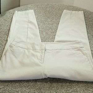 Avenue, 😀Sale😁14, super stretch capri, white.